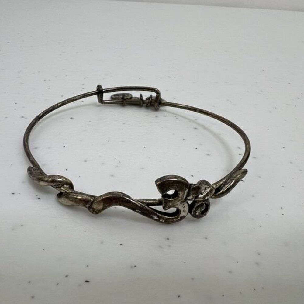 Alex & Ani Om Symbol Karma Horizontal Silver Charm Bangle Bracelet Wire‎ Wrap